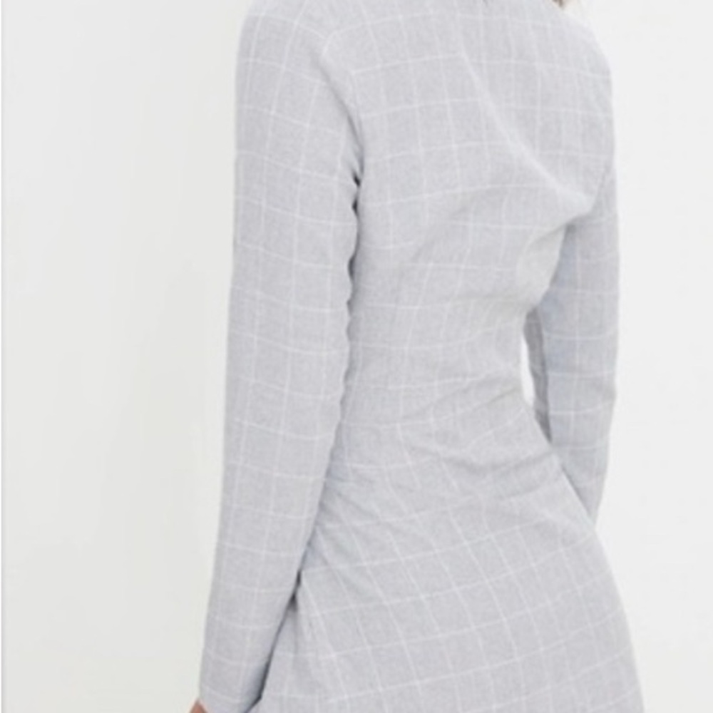 PrettyLittleThing Gray Long Sleeve Dress - Picture 3 of 4